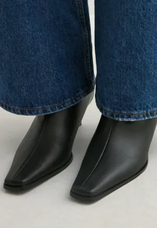 Nelly - - Squaretoe Ankel Boot