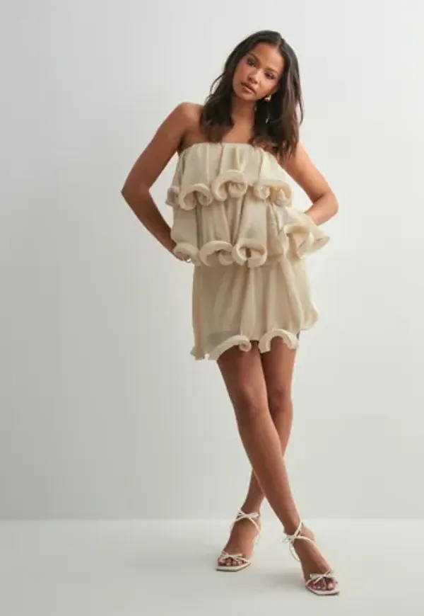 Nelly - Beige - Flounce Around Skirt