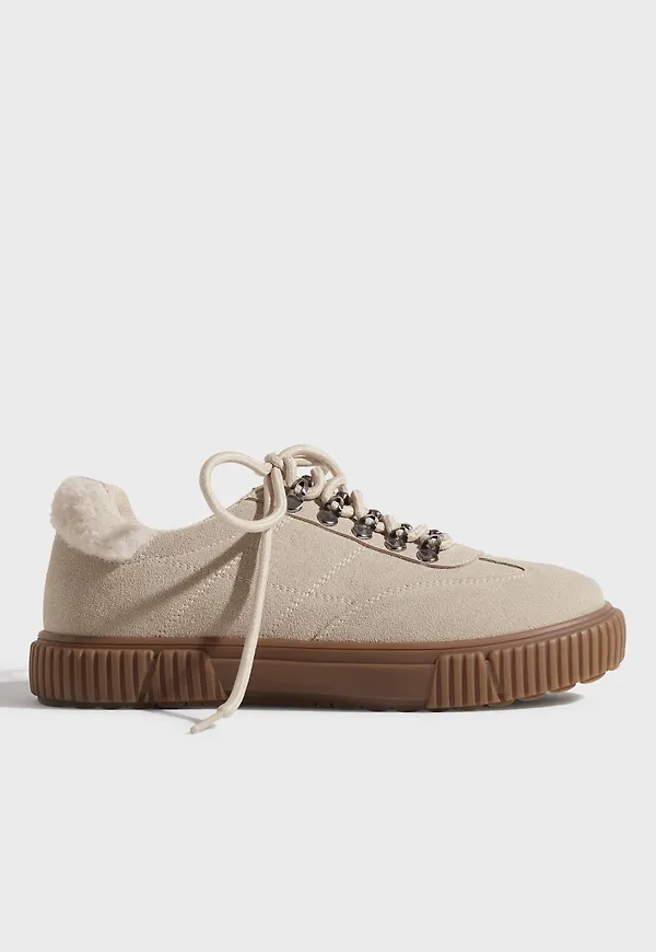 Nelly - Beige - Furry Track Sneaker
