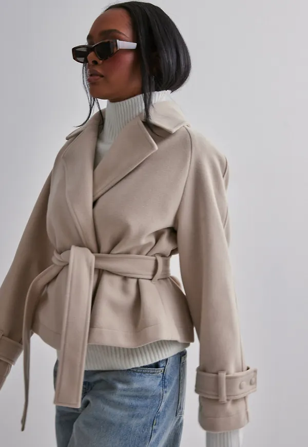 Nelly - Beige - Short Belted Jacket