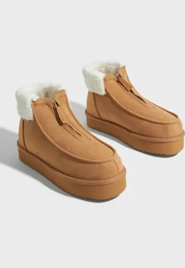 Nelly - Beige - Warm Cosy Platform Boot