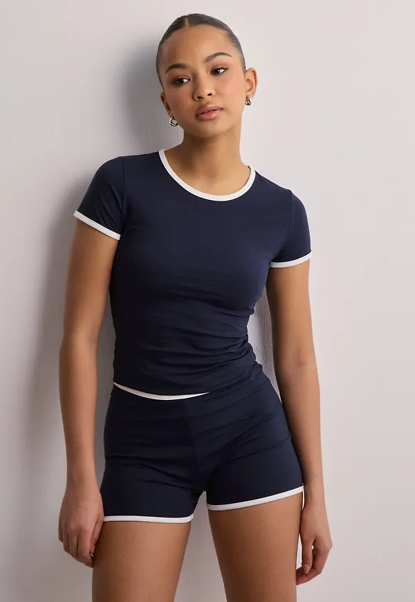 Nelly - Blå - Contrast Seam Shorts
