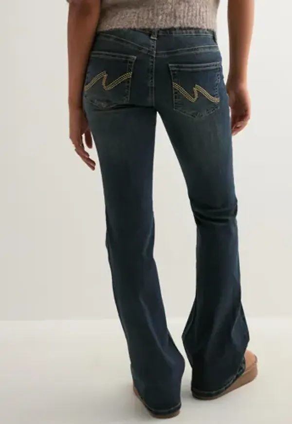 Nelly - Blå - Low Waist Bootcut Stitch Jeans