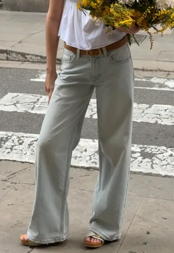 Nelly - Blå - Low Waist Loose Jeans
