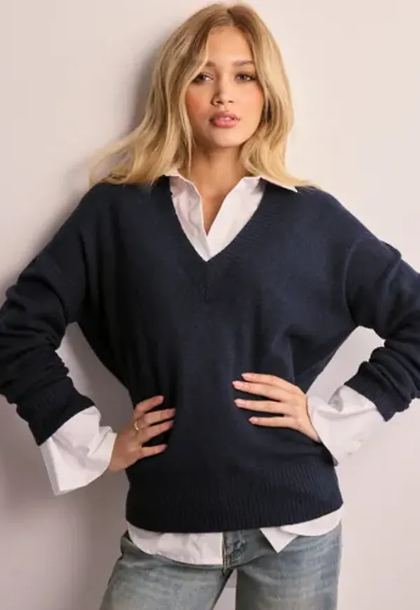 Nelly - Blå - V-neck Knit Sweater