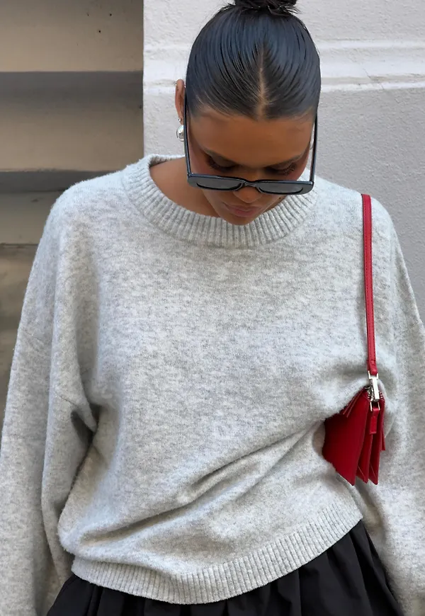 Nelly - Grå - Sleeve Focus Knit Sweater