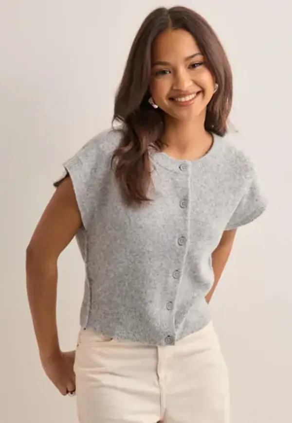 Nelly - Grå - Sleeveless Knit Cardigan