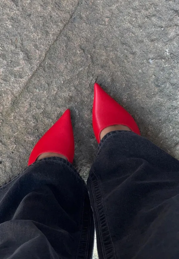 Nelly - Röd - Pointy Low Slingback