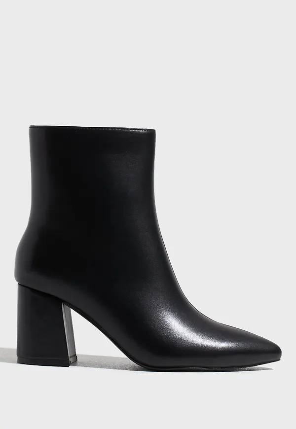 Nelly - Svart - Ankle Boot