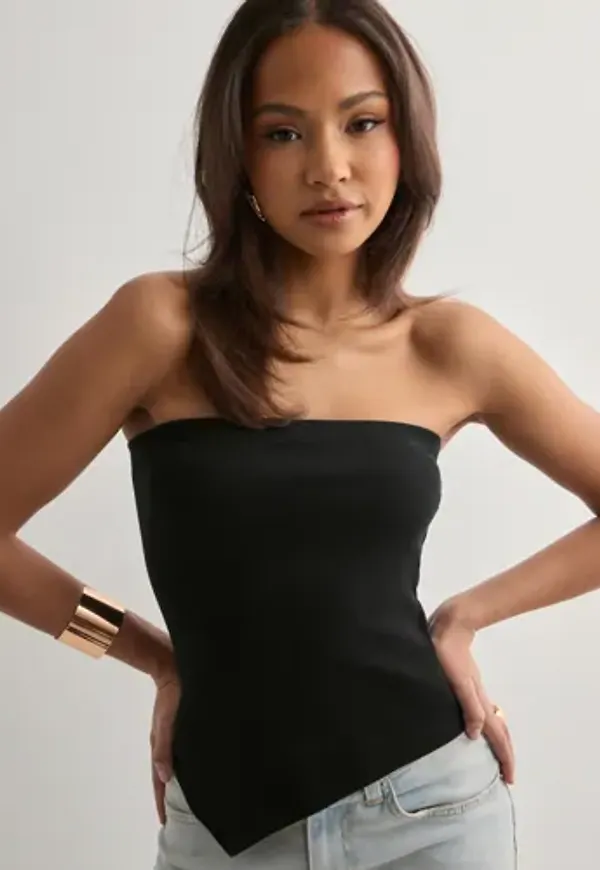 Nelly - Svart - Asymmetric Rib Tube Top
