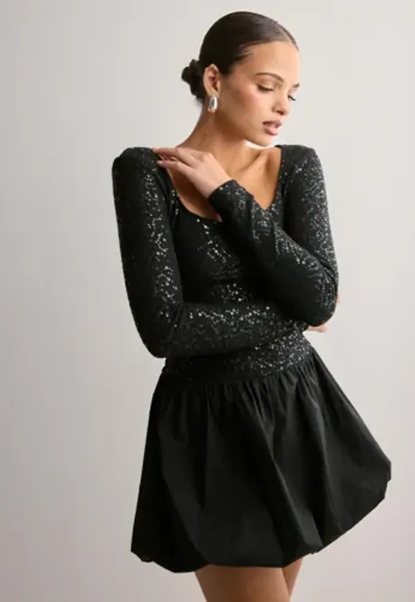 Nelly - Svart - Balloon Dress