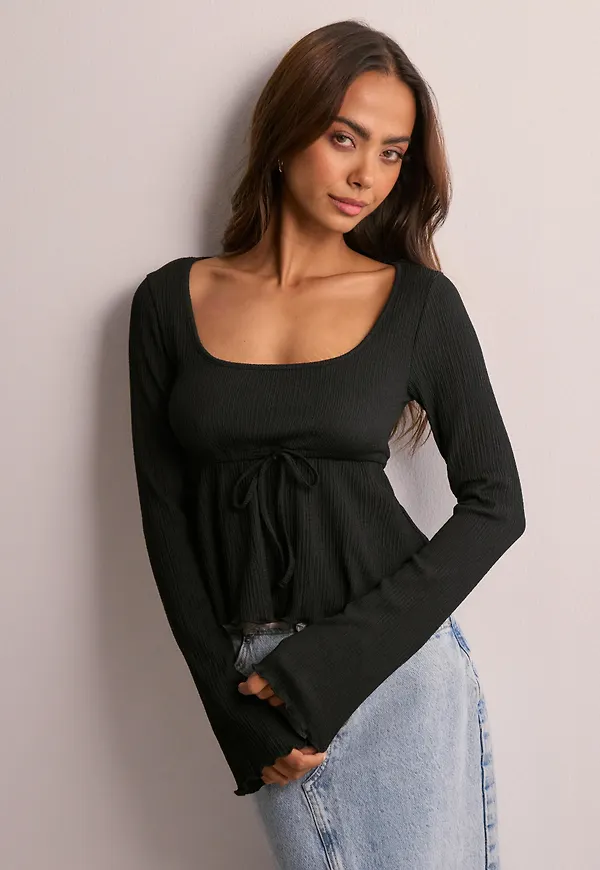 Nelly - Svart - Cute Hem Tie Top