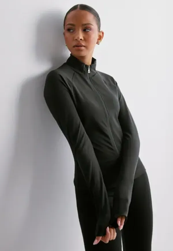 Nelly - Svart - Full Zip Top