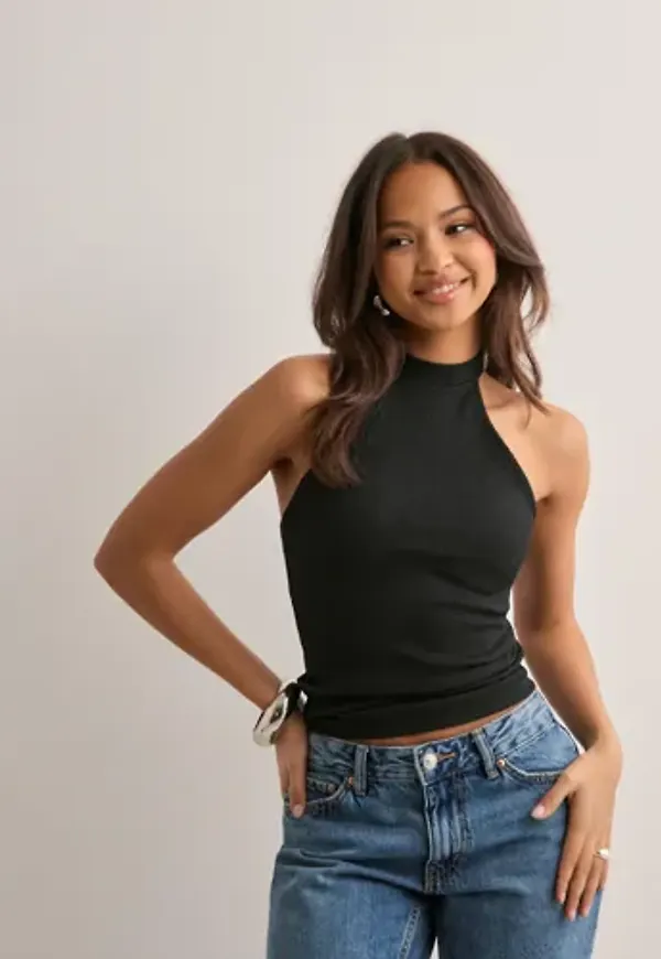 Nelly - Svart - High Neck Structure Top