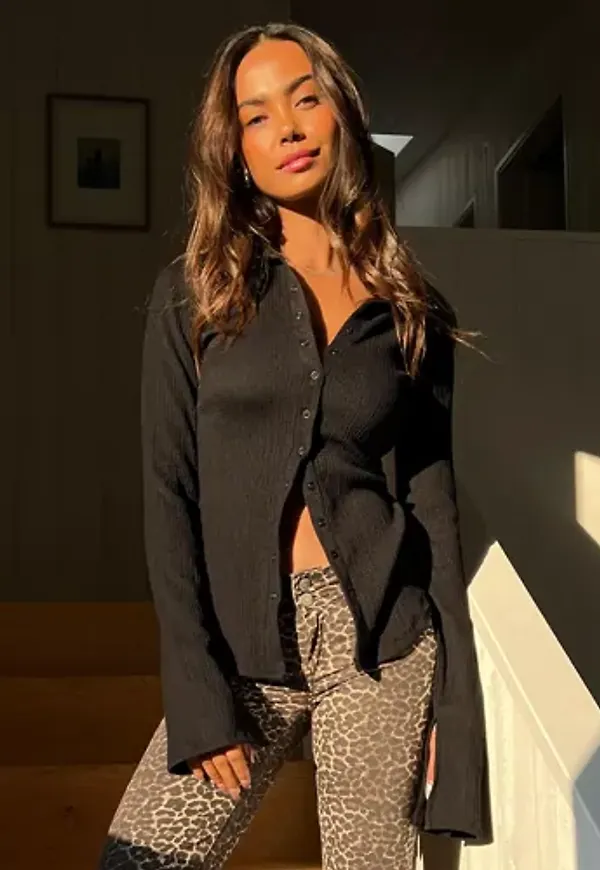 Nelly - Svart - Lovely Fitted Shirt Top