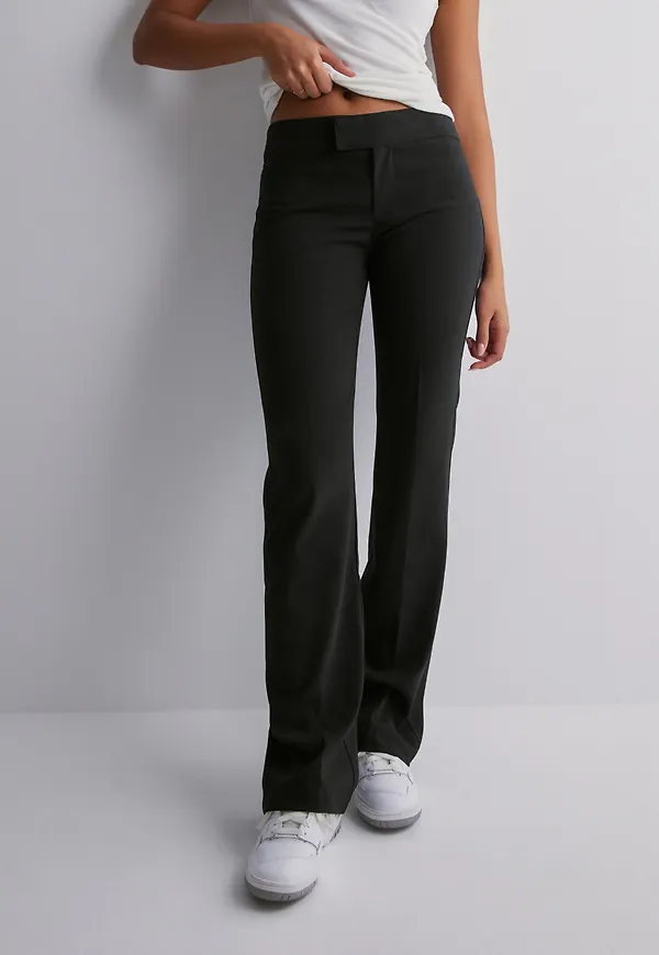 Nelly - Svart - Low Waist Suit Pant