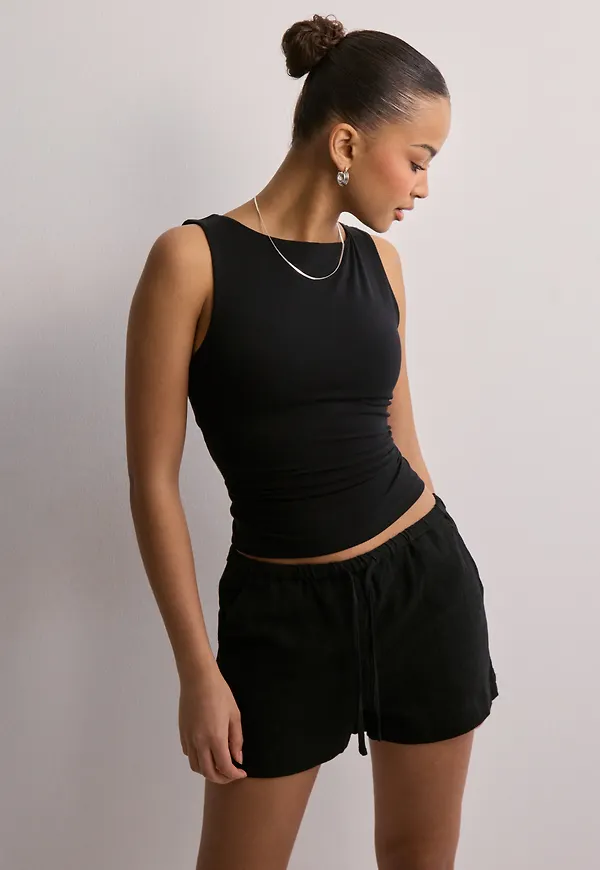 Nelly - Svart - Pull On Linen Shorts