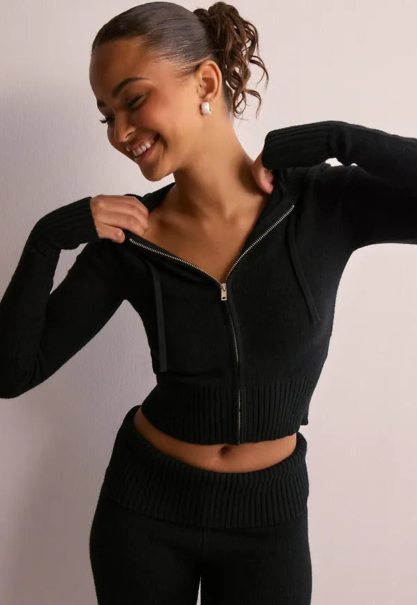 Nelly - Svart - Soft Lounge Knit Sweater