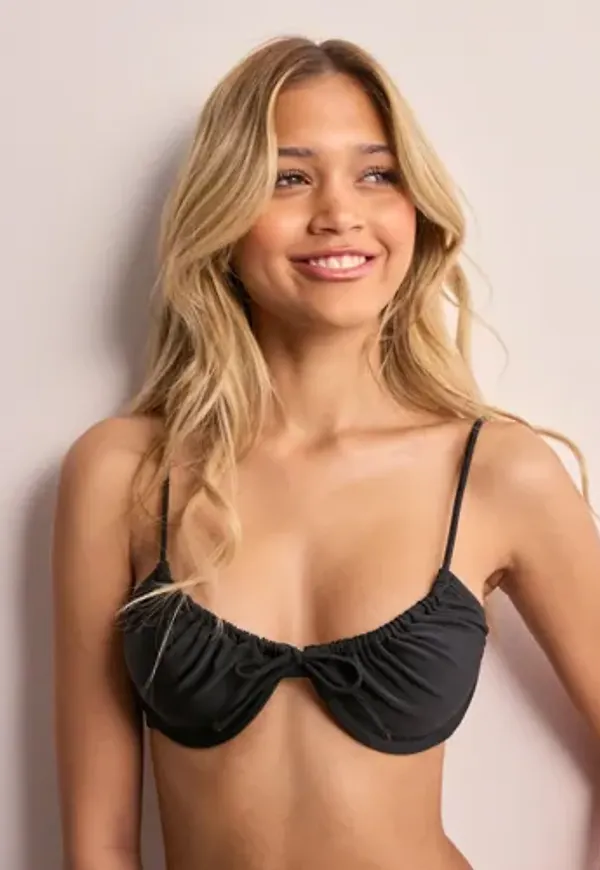Nelly - Svart - Sunset Lover Bikini Top