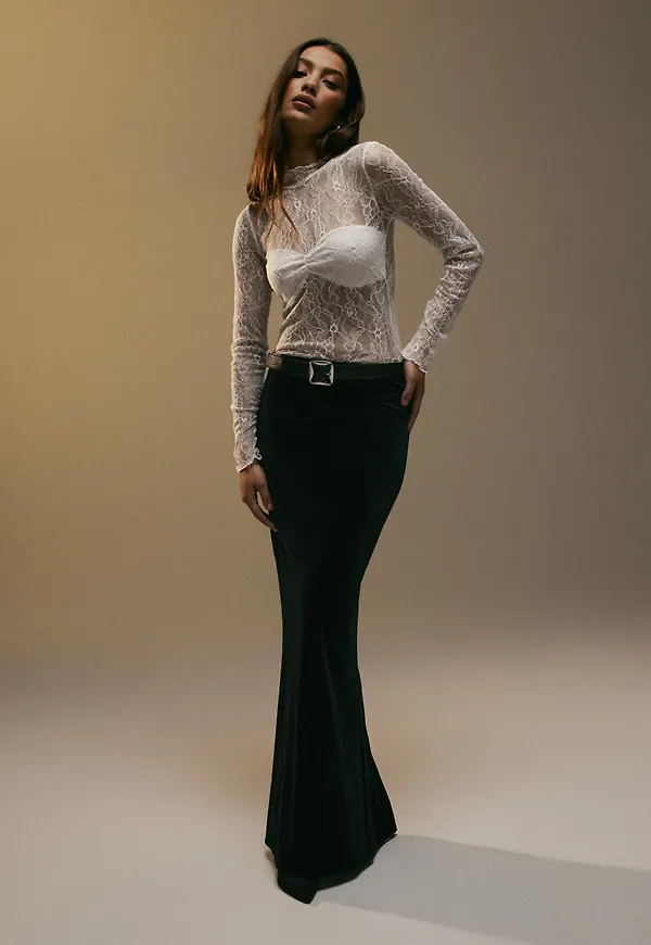 Nelly - Svart - Velvet Mermaid Skirt
