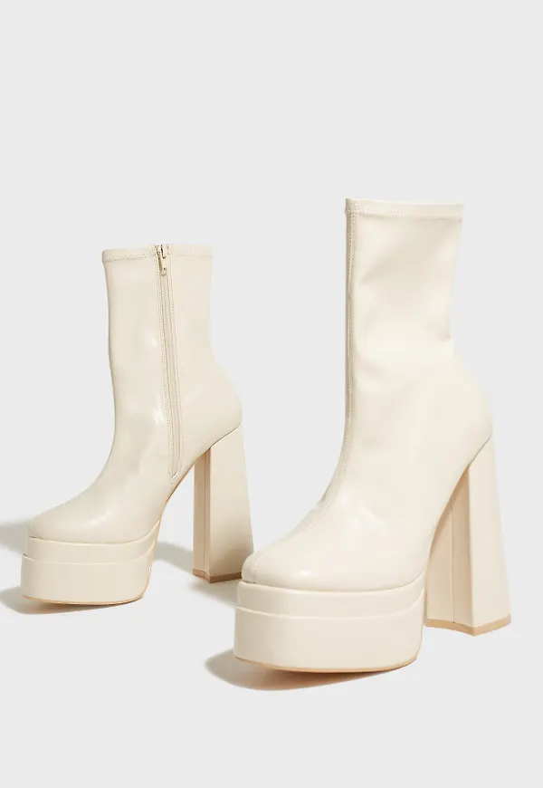 Nelly - Vit - Double Platform Boot
