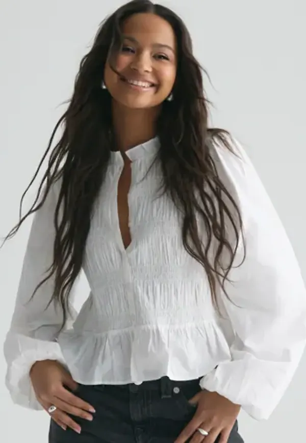 Nelly - Vit - Flirty Smock Blouse