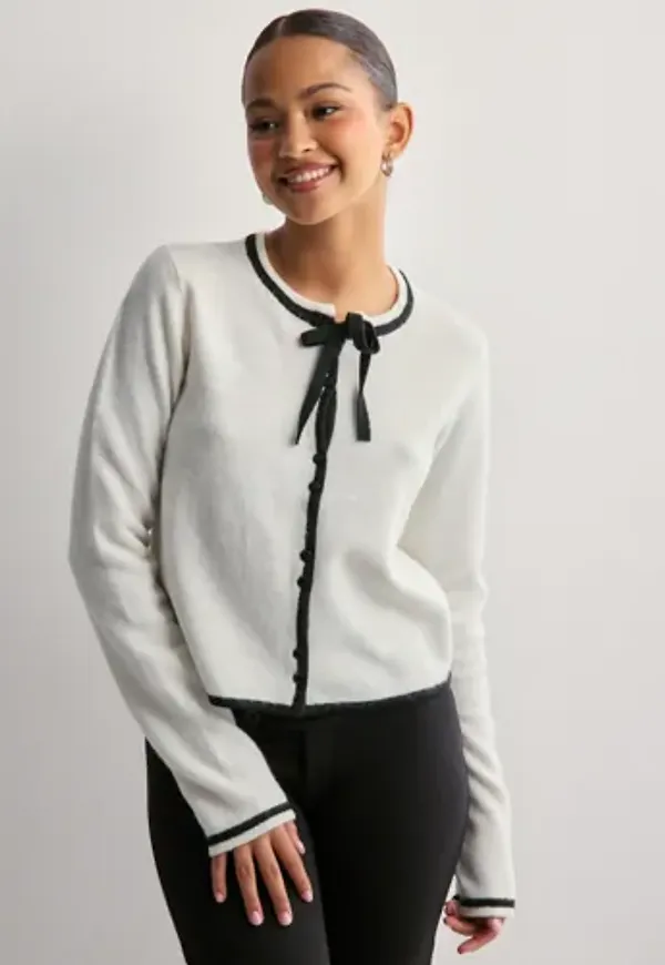 Nelly - Vit - Sweet Bow Detail Knit Cardigan