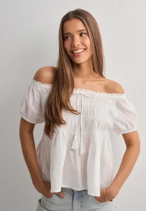 Nelly - Vit - Tassel Blouse