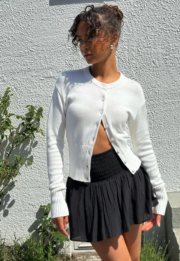 Nelly - Vit - Tight Rib Knit Cardigan