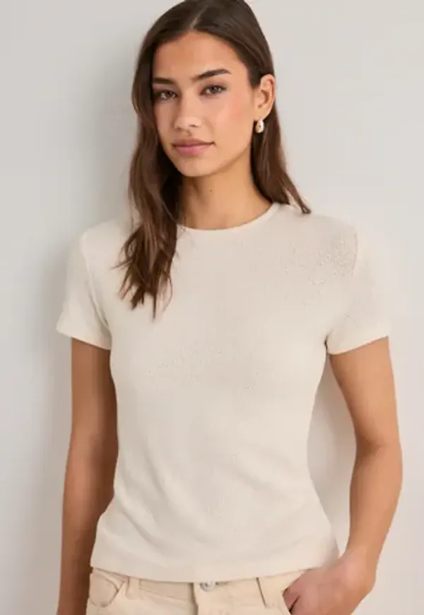 Nelly - Beige - Knit Slim Tee
