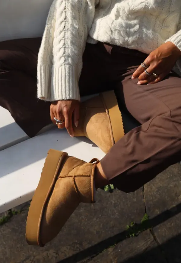 Nelly - Beige - Platform Boots