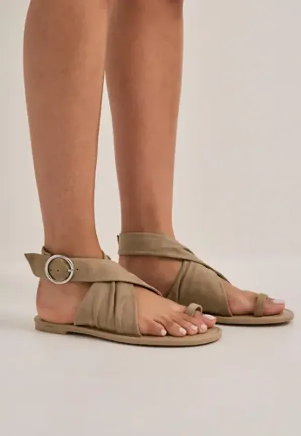 Nelly - Beige - Scrunch Boho Flat