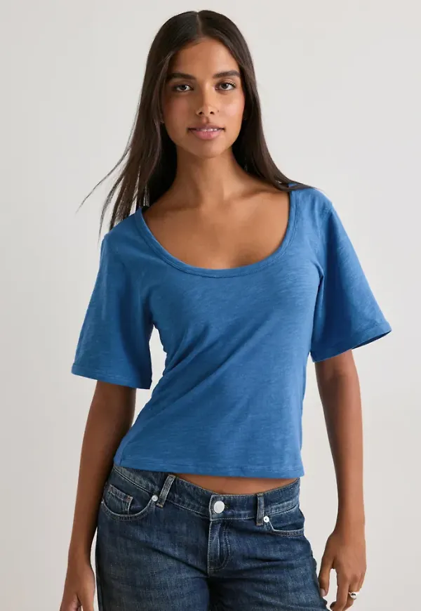 Nelly - Blå - Batwing Sleeve Tee