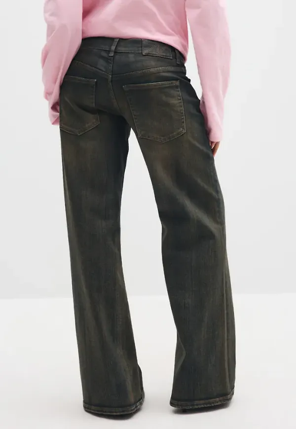 Nelly - Blå - Coated Loose Flare Jeans