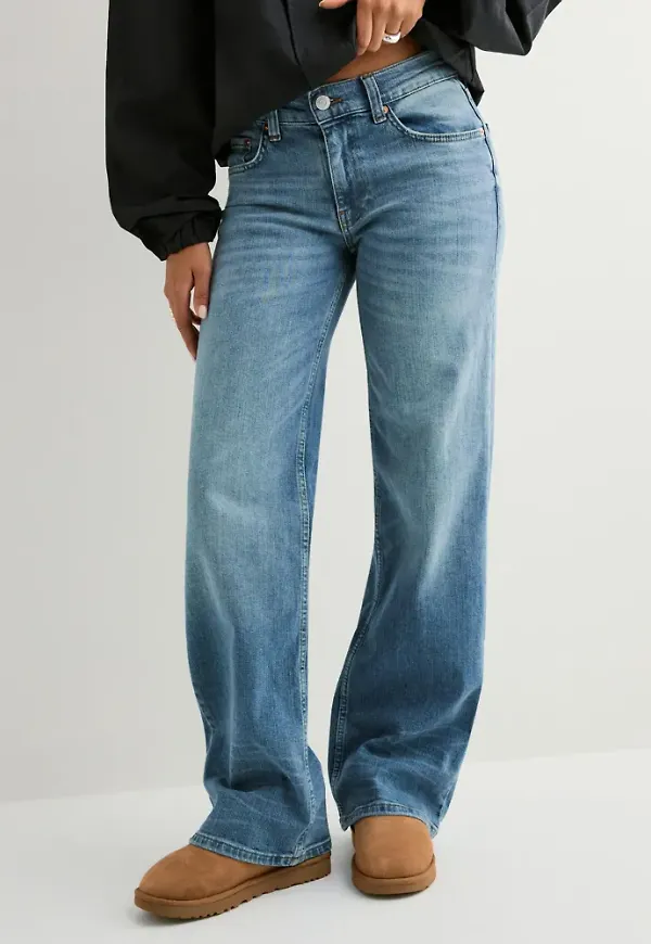 Nelly - Blå - Low Waist Loose Jeans
