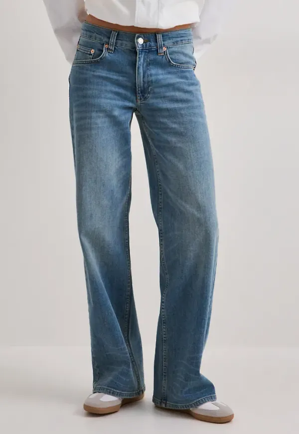 Nelly - Blå - Low Waist Loose Jeans