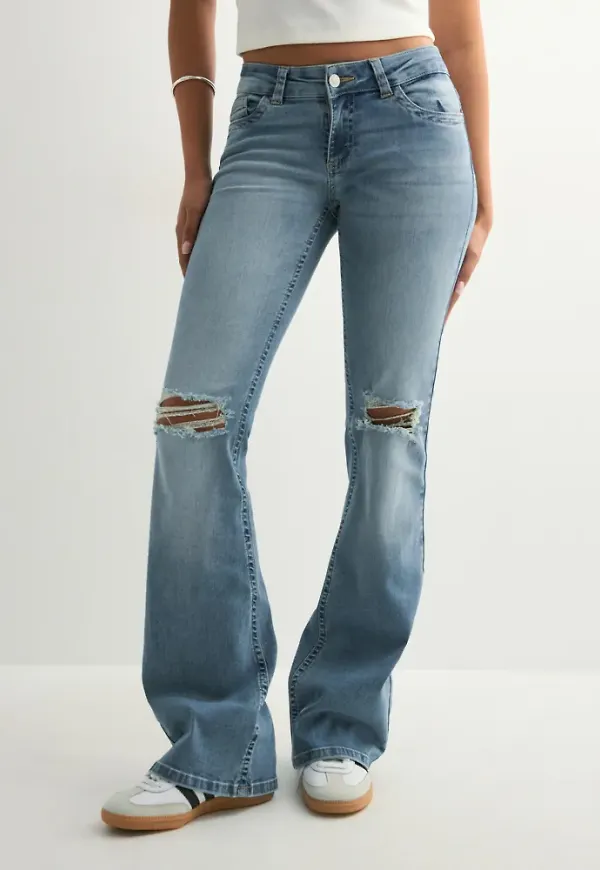 Nelly - Blå - Low Waist Perfect Bootcut Jeans
