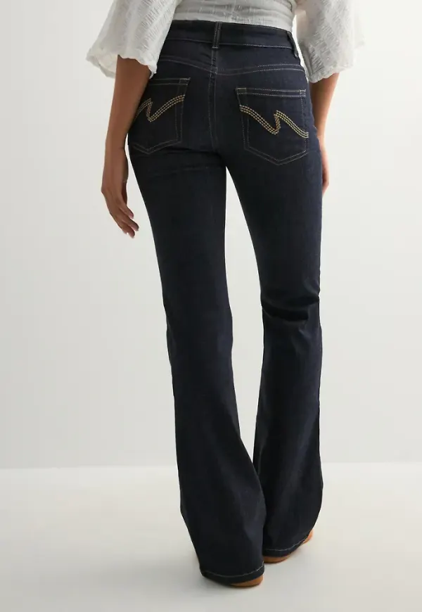 Nelly - Blå - Mid Waist Perfect Bootcut Jeans