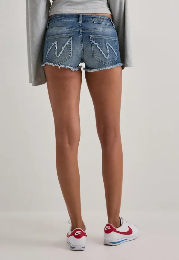 Nelly - Blå - Mini Jeans Shorts