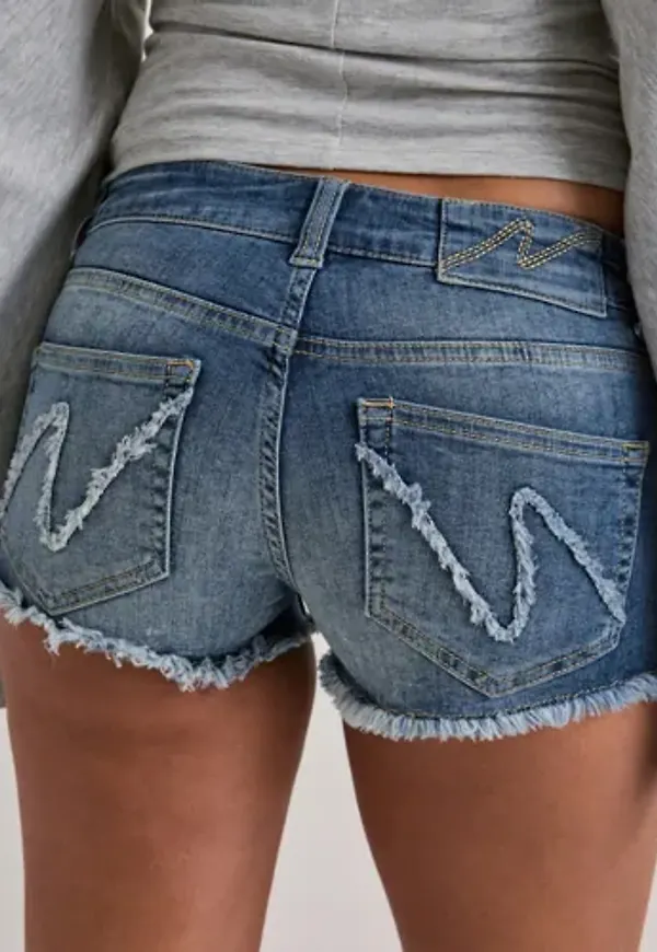 Nelly - Blå - Mini Jeans Shorts