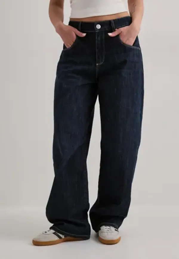 Nelly - Blå - Twisted Barrel Buckle Jeans