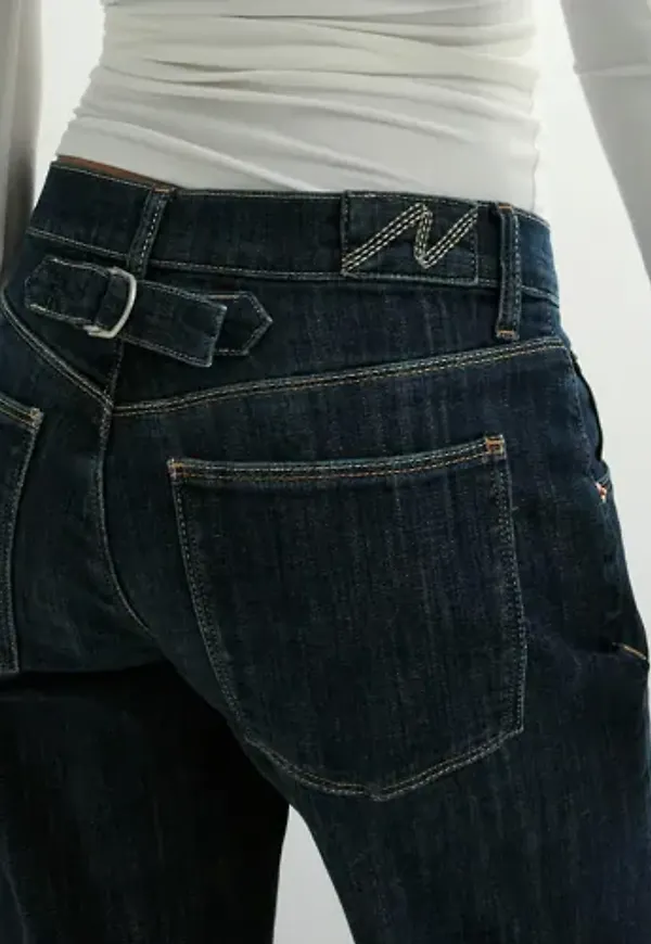 Nelly - Blå - Twisted Buckle Jeans