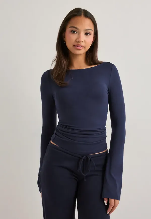 Nelly - Blå - Ultra Soft Boat Neck Top