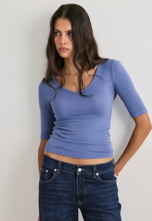 Nelly - Blå - V Neck Half Sleeve Top
