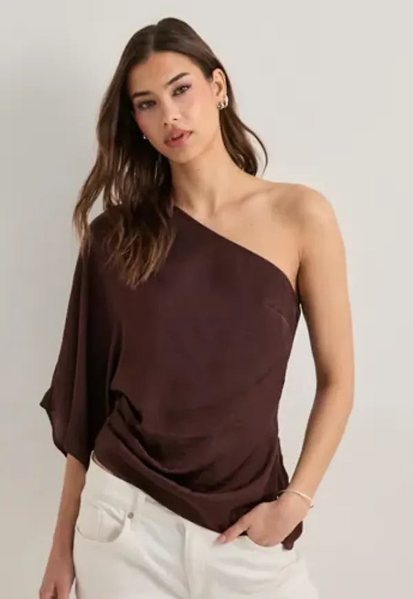 Nelly - Brun - Asymmetric Short Sleeve Top