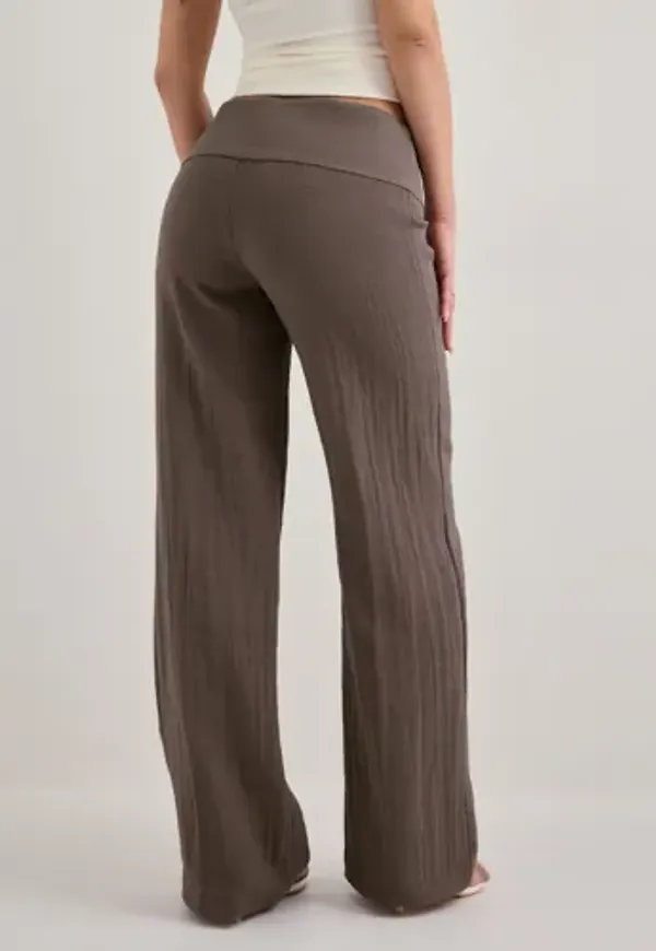 Nelly - Brun - Clean Soft Flare Pants