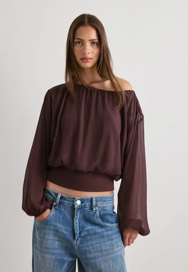 Nelly - Brun - Drapy Chiffon Blouse