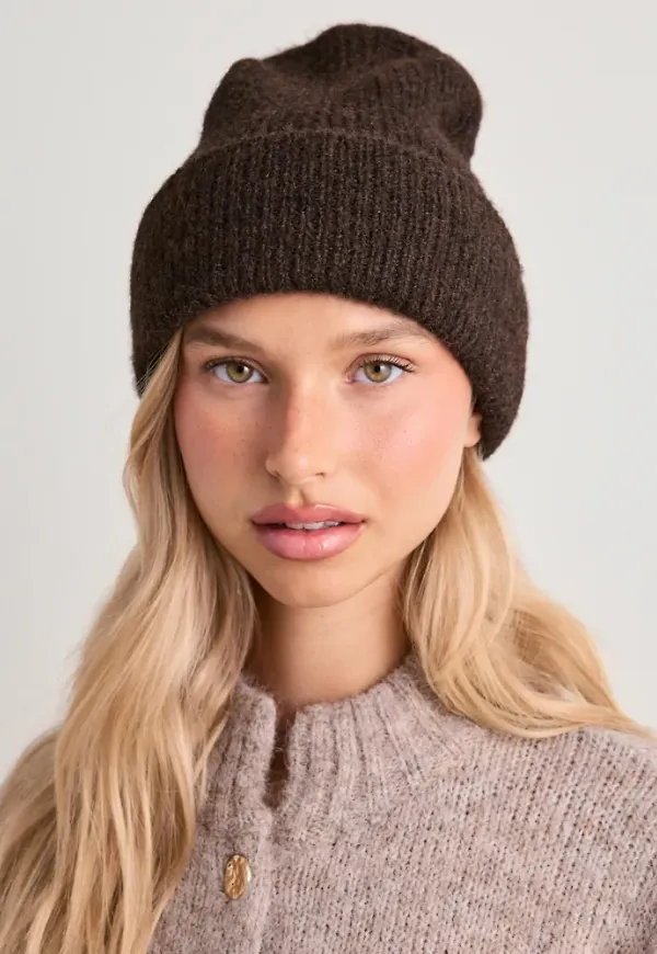 Nelly - Brun - Fuzzy Beanie
