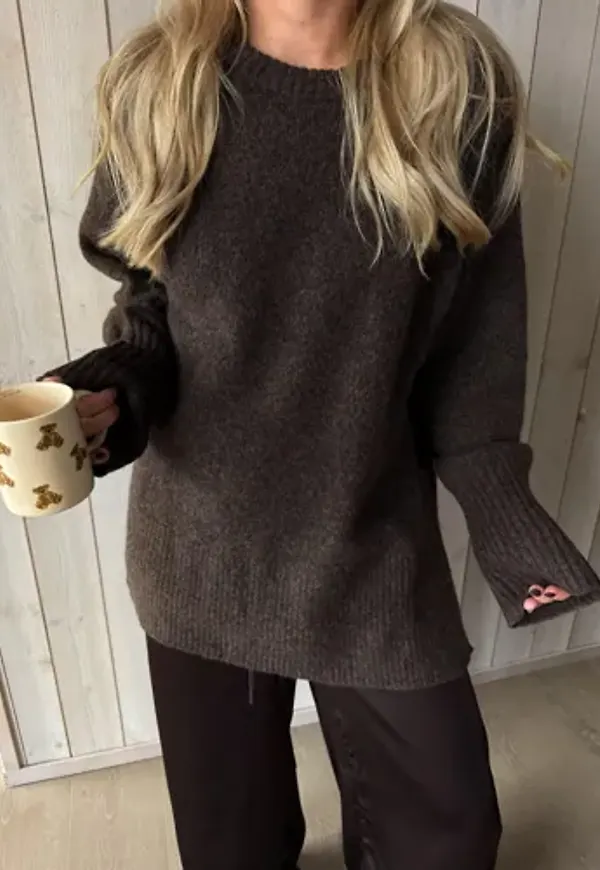Nelly - Brun - Slit Knit Sweater