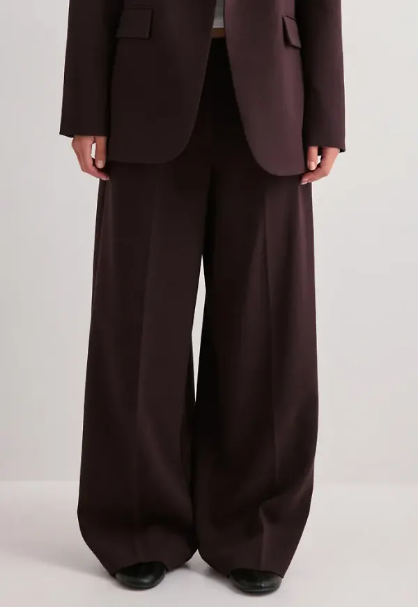 Nelly - Brun - Volume Back Pocket Suit Pants